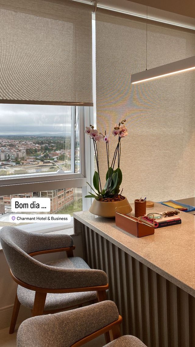 Ampliar imagem: Dra Vanessa Carvalho