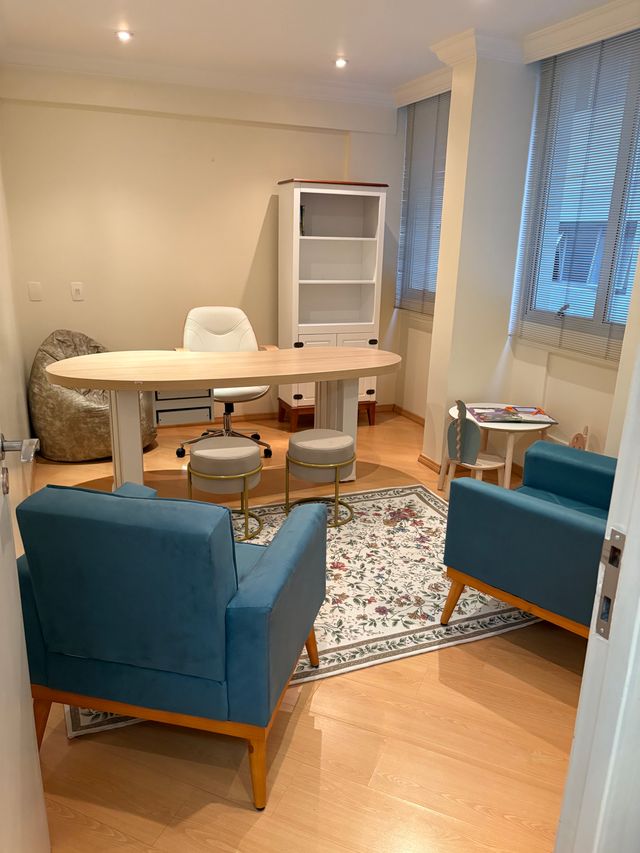 Ampliar imagem: Consultório Médico