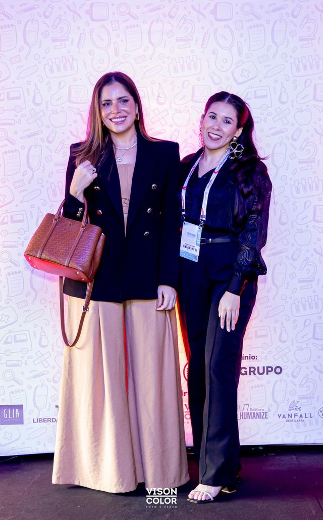 Ampliar imagem: TELECONSULTA - Drª Polyanna Nascimento