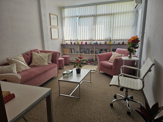 Acercar imagen: Consultorio Privado, La Plata