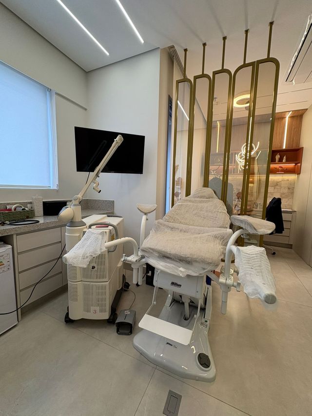 Ampliar imagem: Dra. Fernanda Fernandes Saúde da Mulher