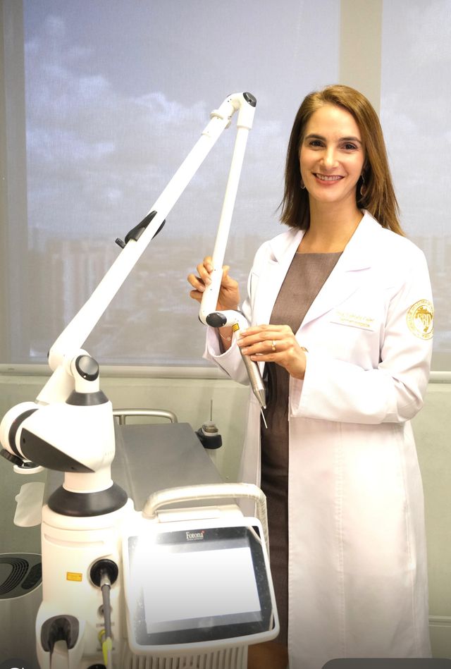 Ampliar imagem: Consultorio Dra Fabiola Calvi