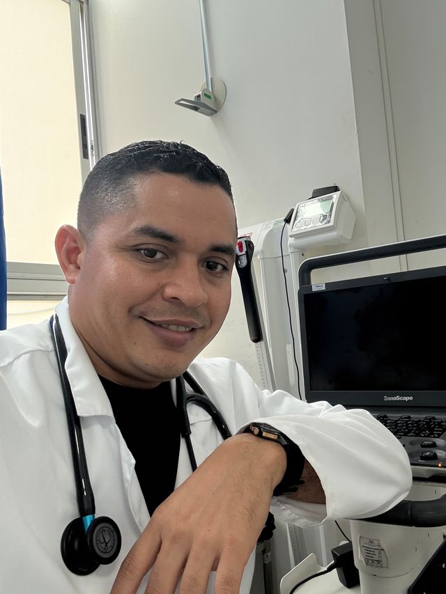 Acercar imagen: Clinica Pajonal de Caucasia