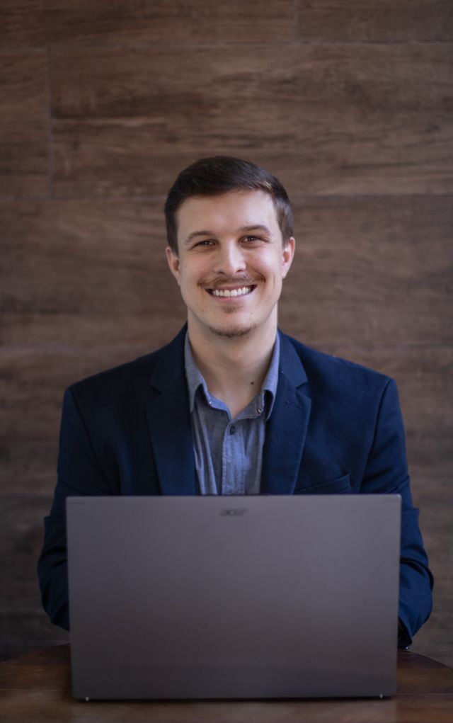 Ampliar imagem: Teleconsulta - Dr Gabriel Valiante