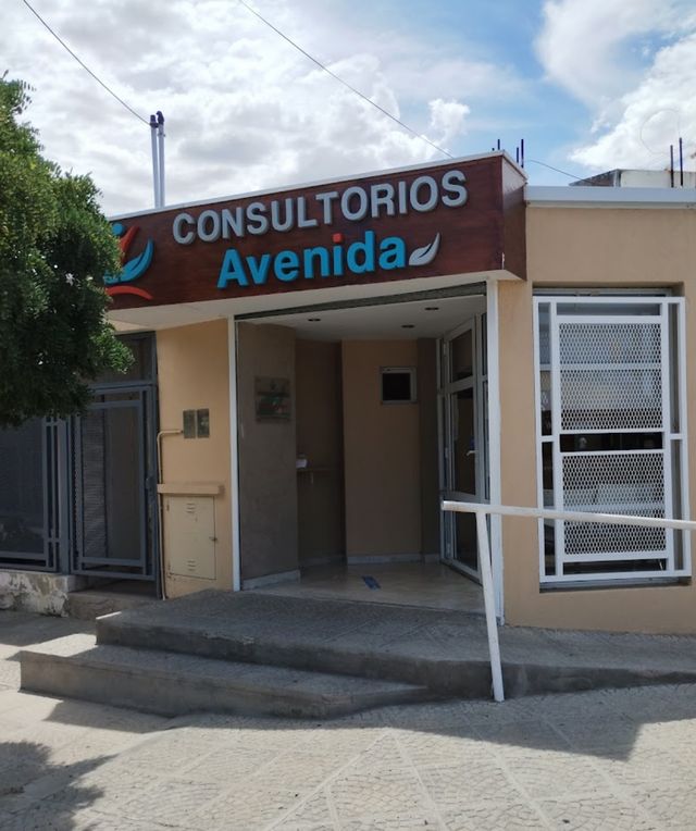 Acercar imagen: Consultorios Avenida
