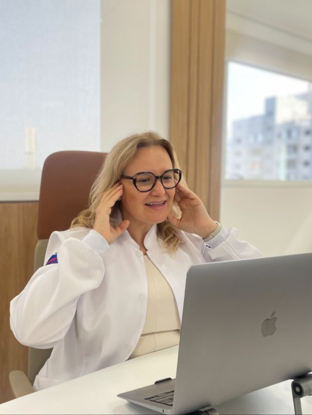 Ampliar imagem: Consultório para consultas online