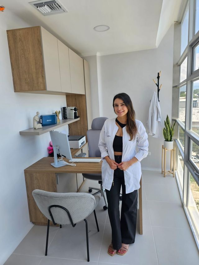 Acercar imagen: Clínica central del eje, Consultorio 417