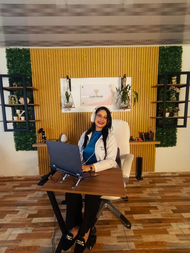 Acercar imagen: Consultorio virtual (en línea)