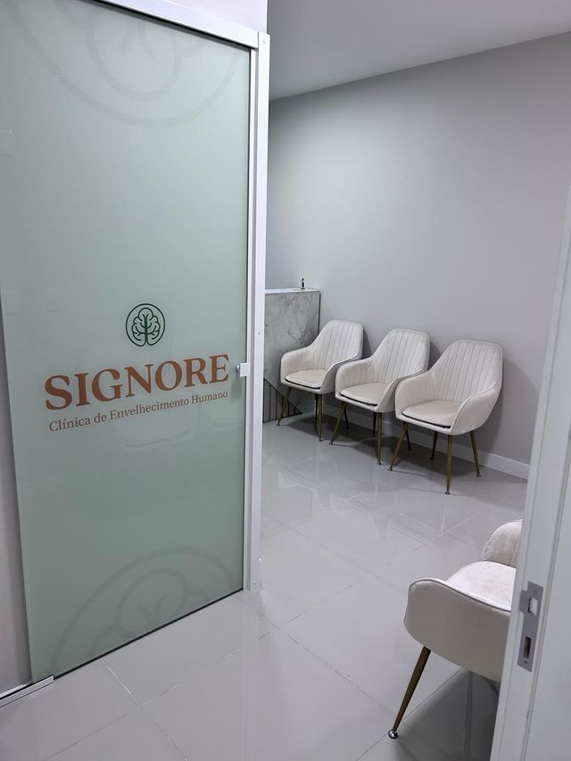 Ampliar imagem: Signore Clínica de Envelhecimento Humano