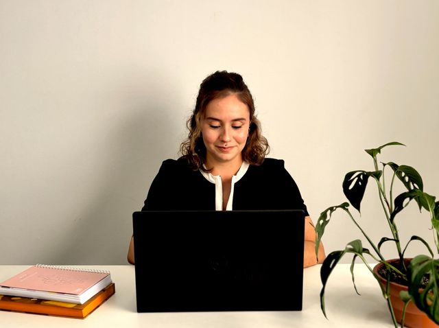 Ampliar imagem: Atendimento On-line