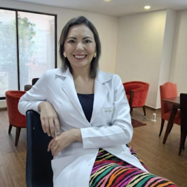 Acercar imagen: Consultorio Privado de psicoterapia individual.