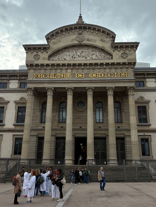 Acercar imagen: Torre Médica Salud y Servicios Ciudad del Rio