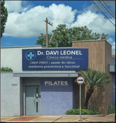 Ampliar imagem: Dr. Davi Leonel - Medicina do Idoso