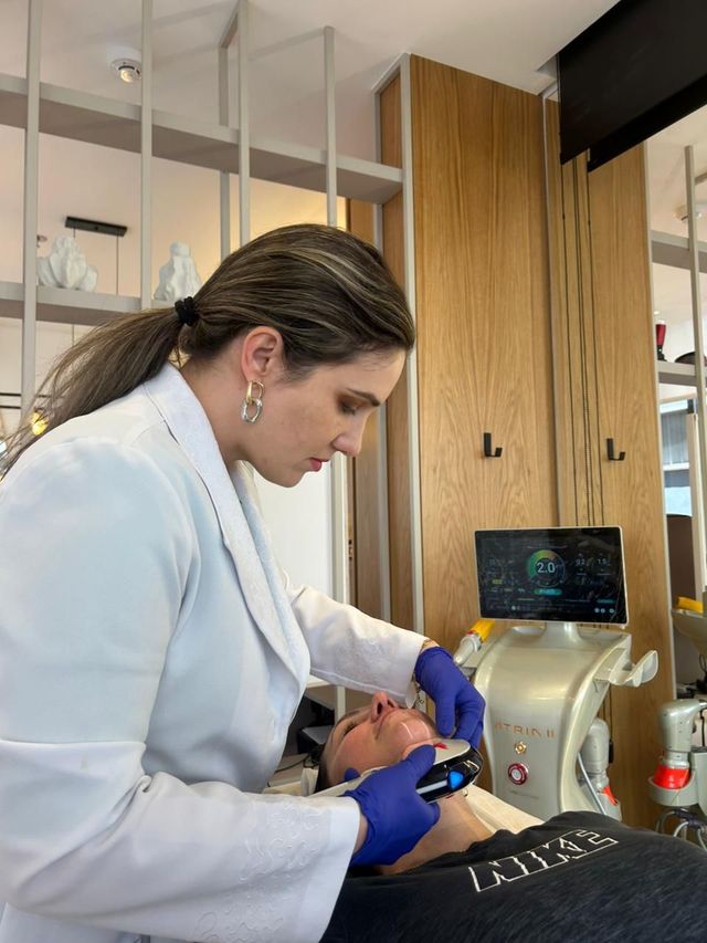 Ampliar imagem: CHRONOS DERMATOLOGIA E ENDOCRINOLOGIA