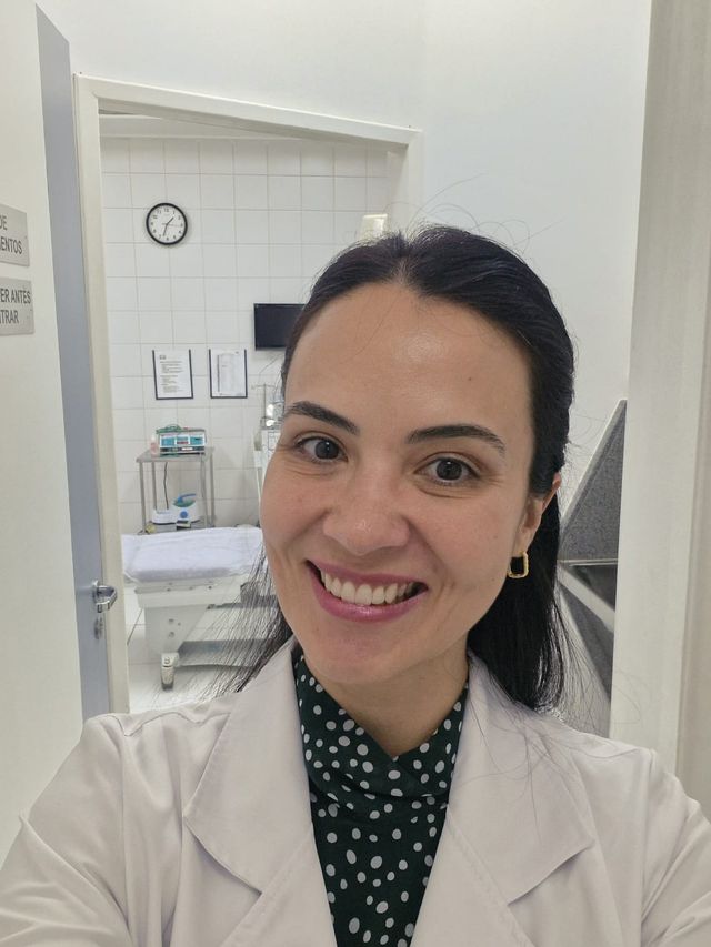 Ampliar imagem: Dra Amália Dermatologista Clínica, Oncológica e Cirúrgica