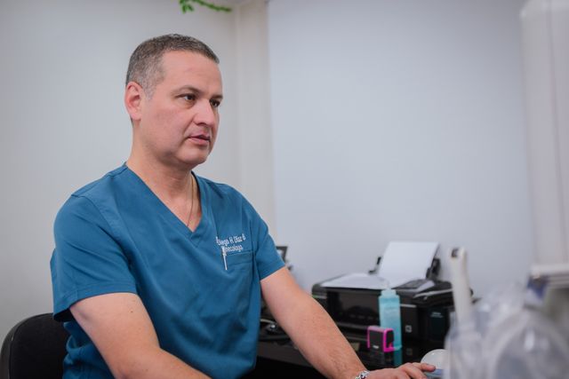 Acercar imagen: Clinica de la Mujer