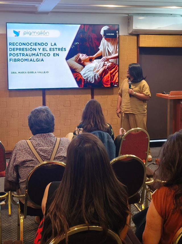 Acercar imagen: ON LINE  adultos y adolescentes(> 14 años)