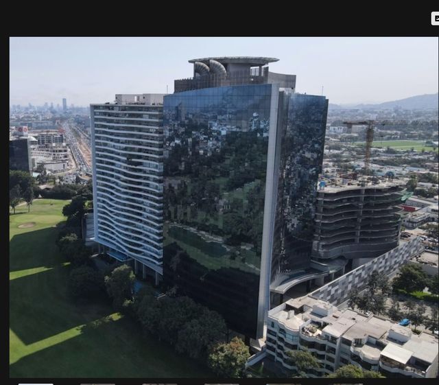 Acercar imagen: Consulta en la especialidad de Medicina Interna