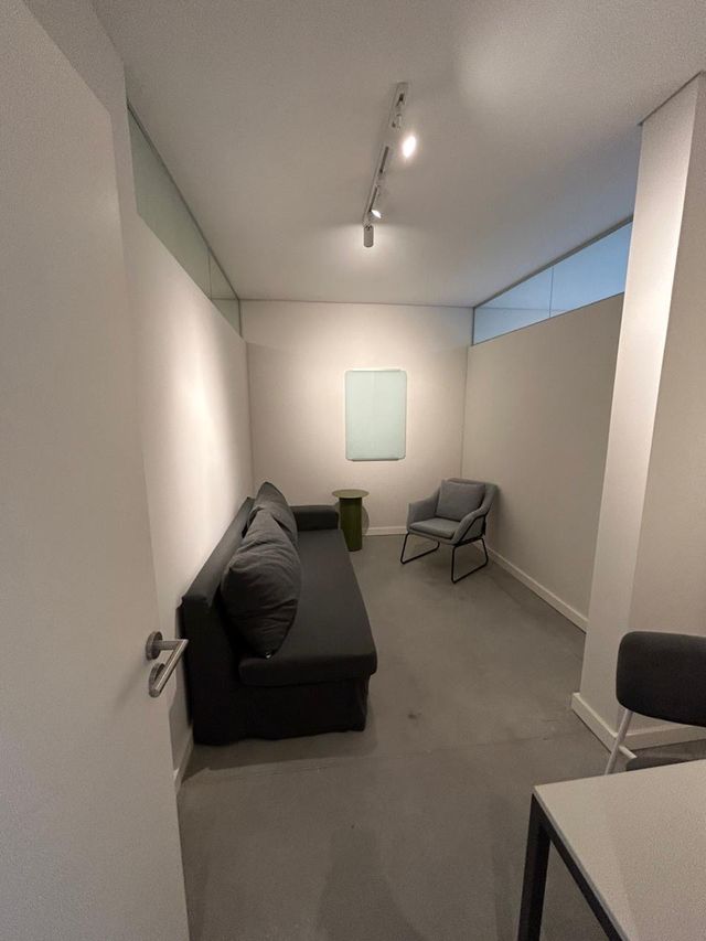 Acercar imagen: Consultorio privado