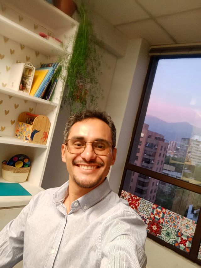 Acercar imagen: Consulta psicológica on line - Santiago