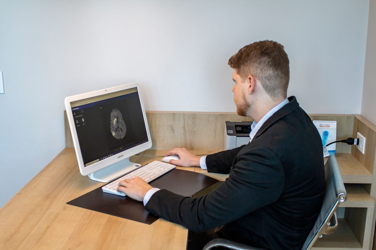 Davi Bravo Huguinim Légora-4