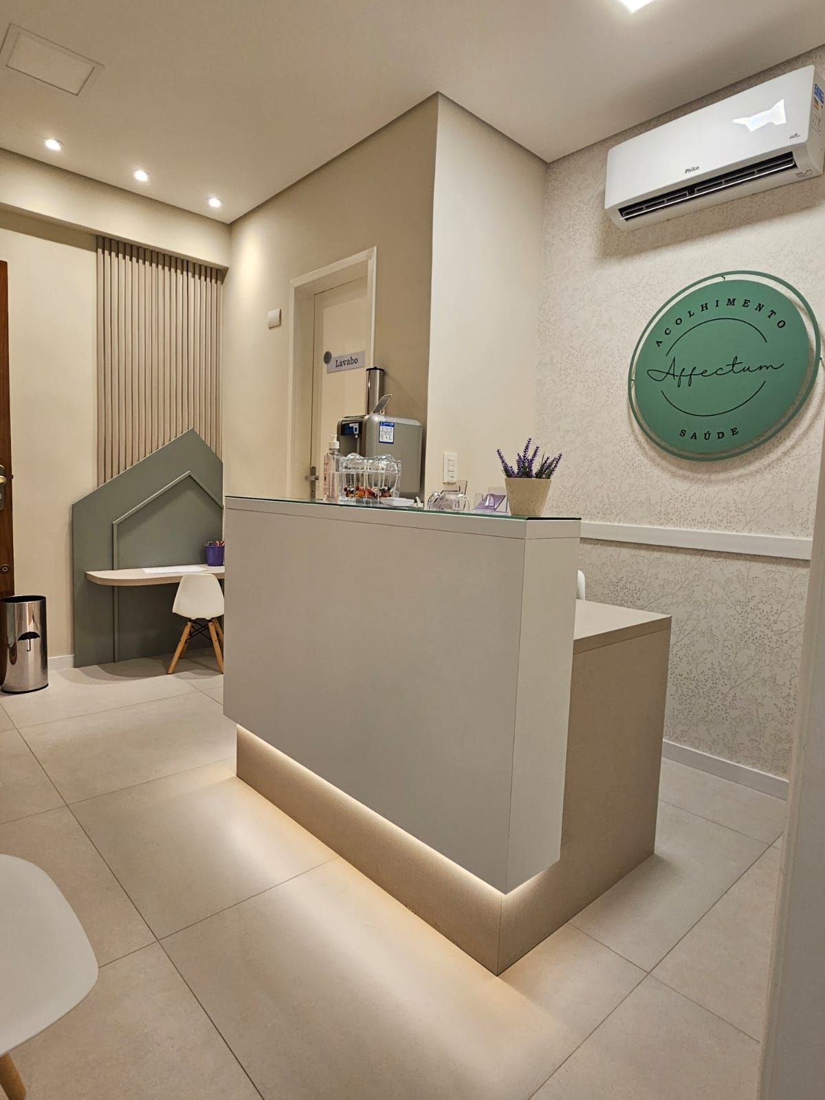 Ana Carolina R. Abitante-1