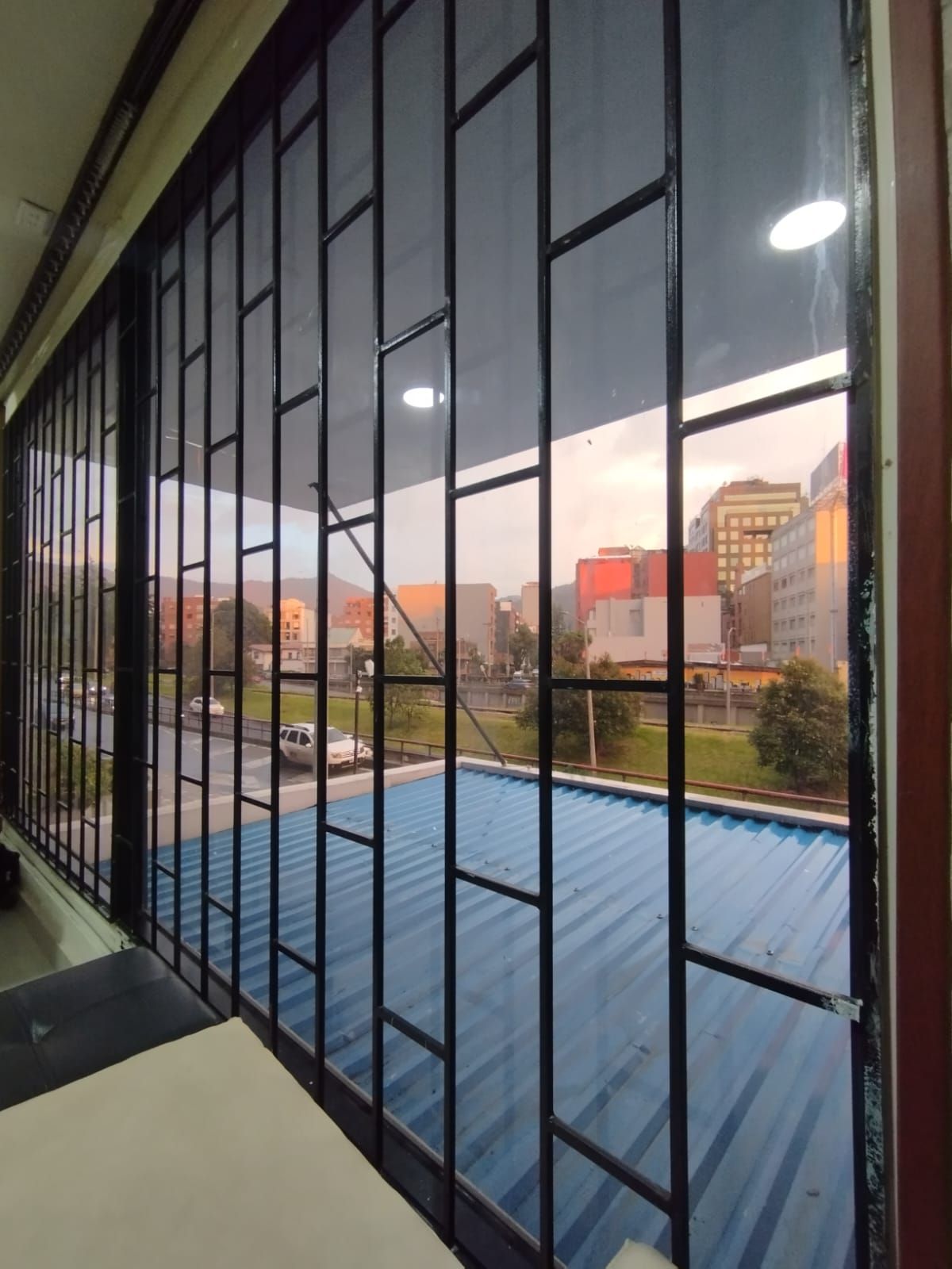 Liang Owen Yepez Prada-7