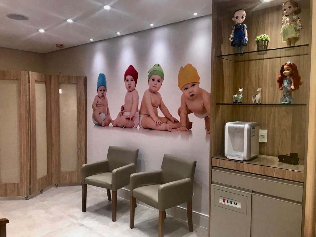 Claudia Maua Comodo-9