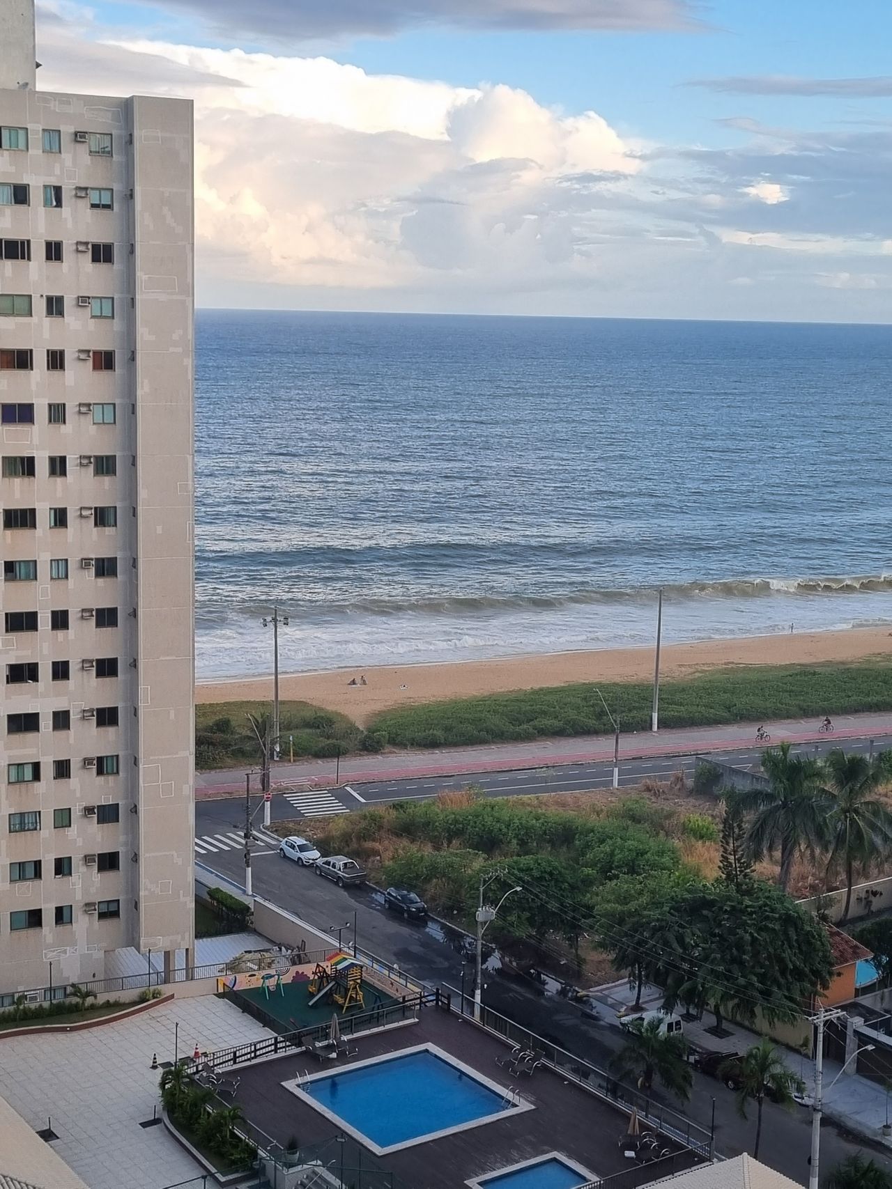 Dra.  Ludmylla  Reis-3