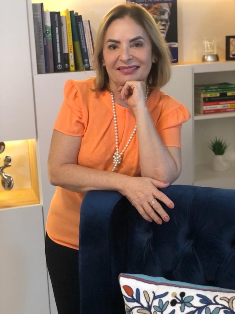 Regina Elizabeth Teixeira Barreto De Azevedo-2