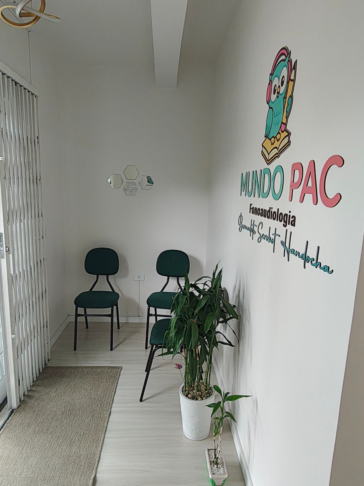 Bernadete Scrobot Handocha-3