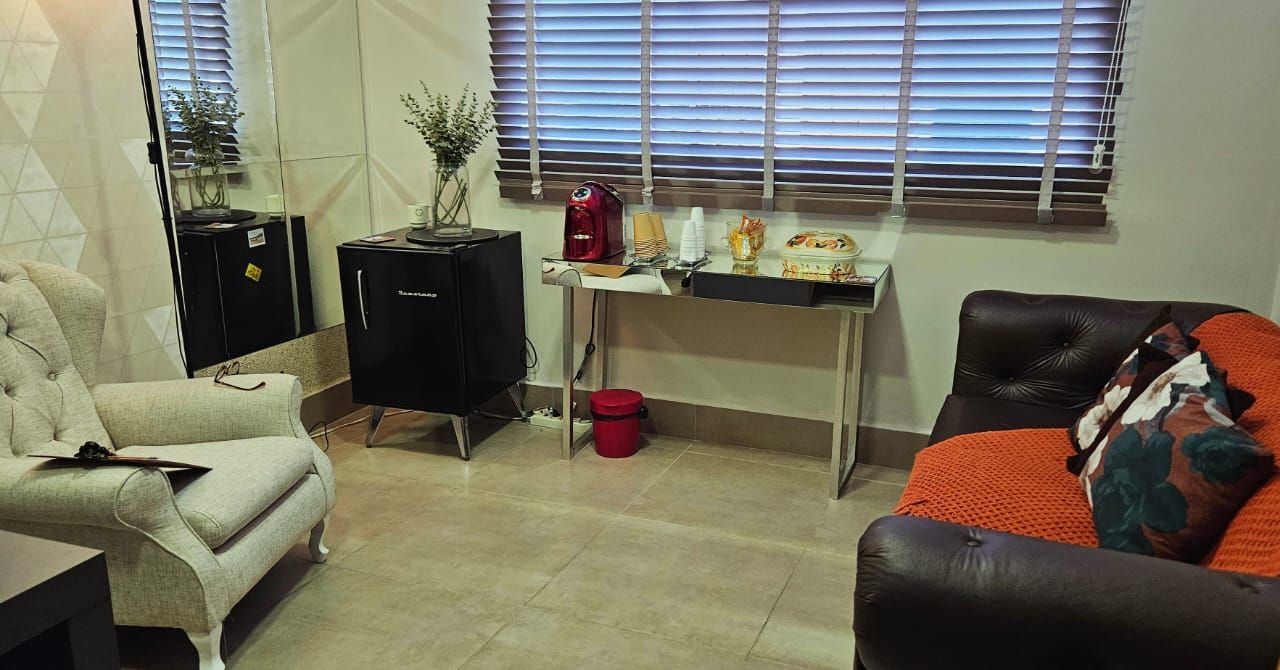 Lyzia Menna Barreto-0