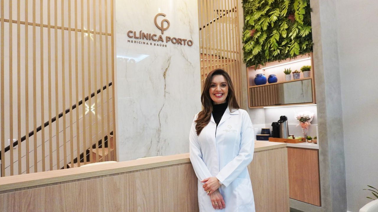 Andrea Lopes Lipolis-2