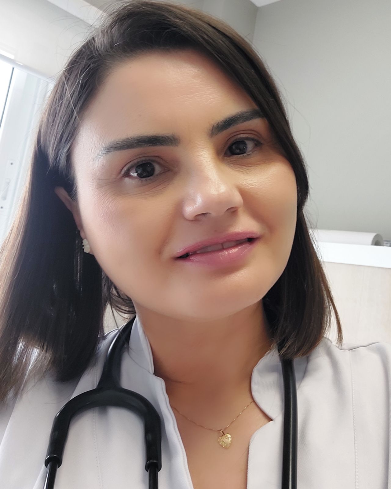 Andreia Mycheli Lima Arcega Campos-4