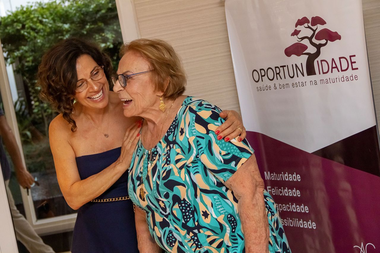 Angela Lopes Carvalho-22