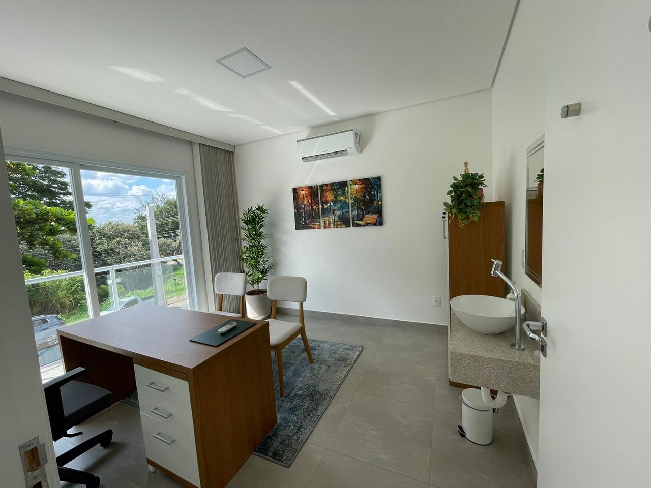 Anne Karine Mazini-0