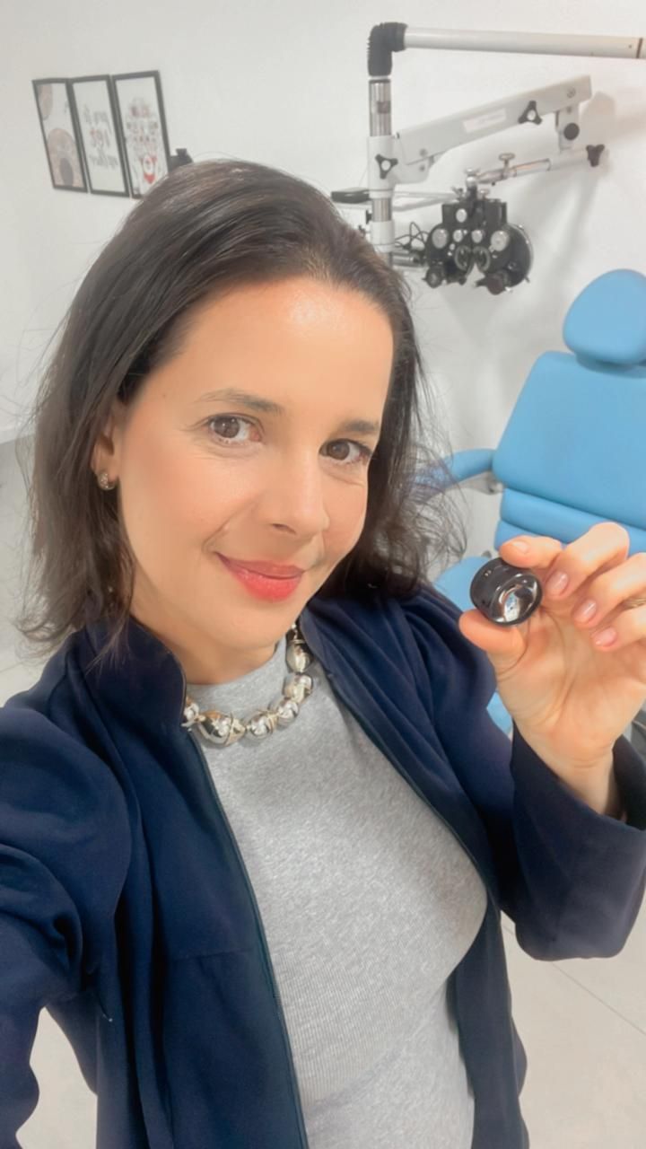 Alessandra Peltier De Queiroz Urbano De Souza-0