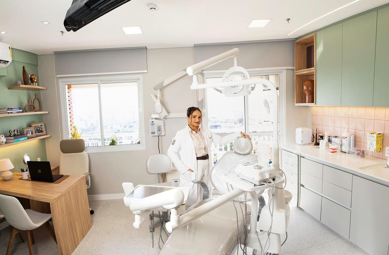 Caroline Pequeño De Paula-1