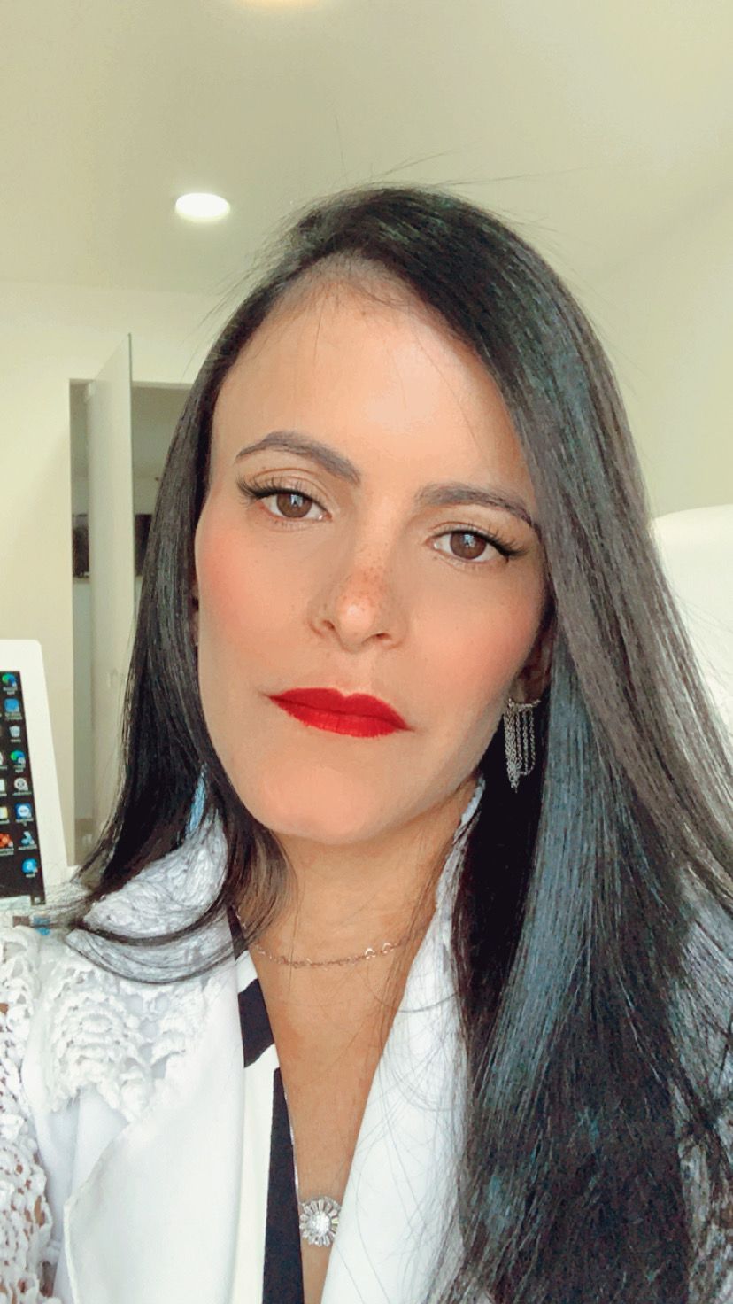 Aline Costa Da Silva-2