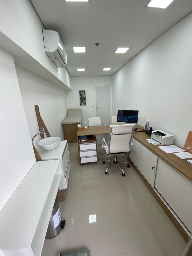 Andres Man Cheong Lau Rodriguez-3