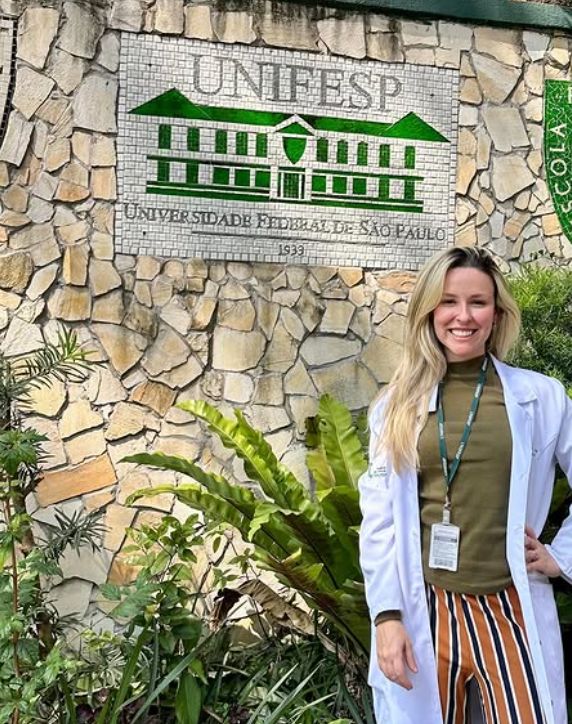 Ana Carolina De Paula Vasconcelos Camera-2