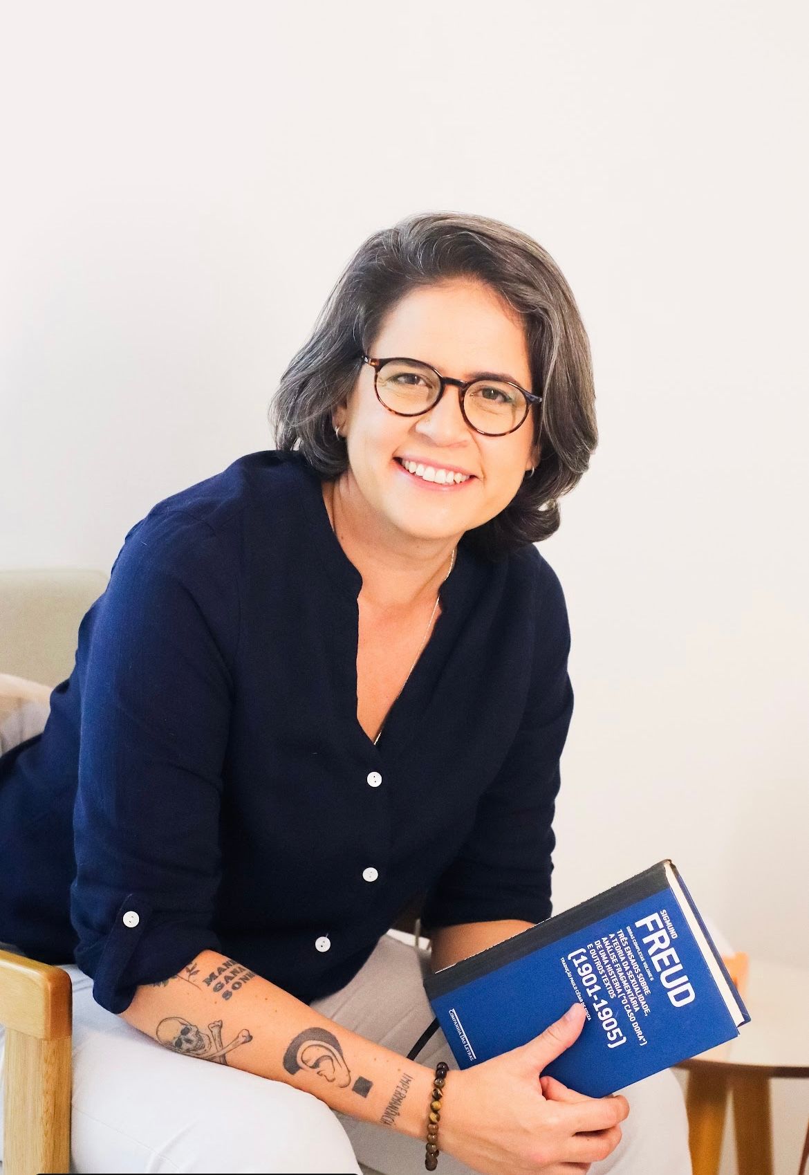 Veronica Greenhalgh .-5