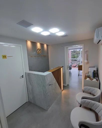 Inghlide Damanielle-0