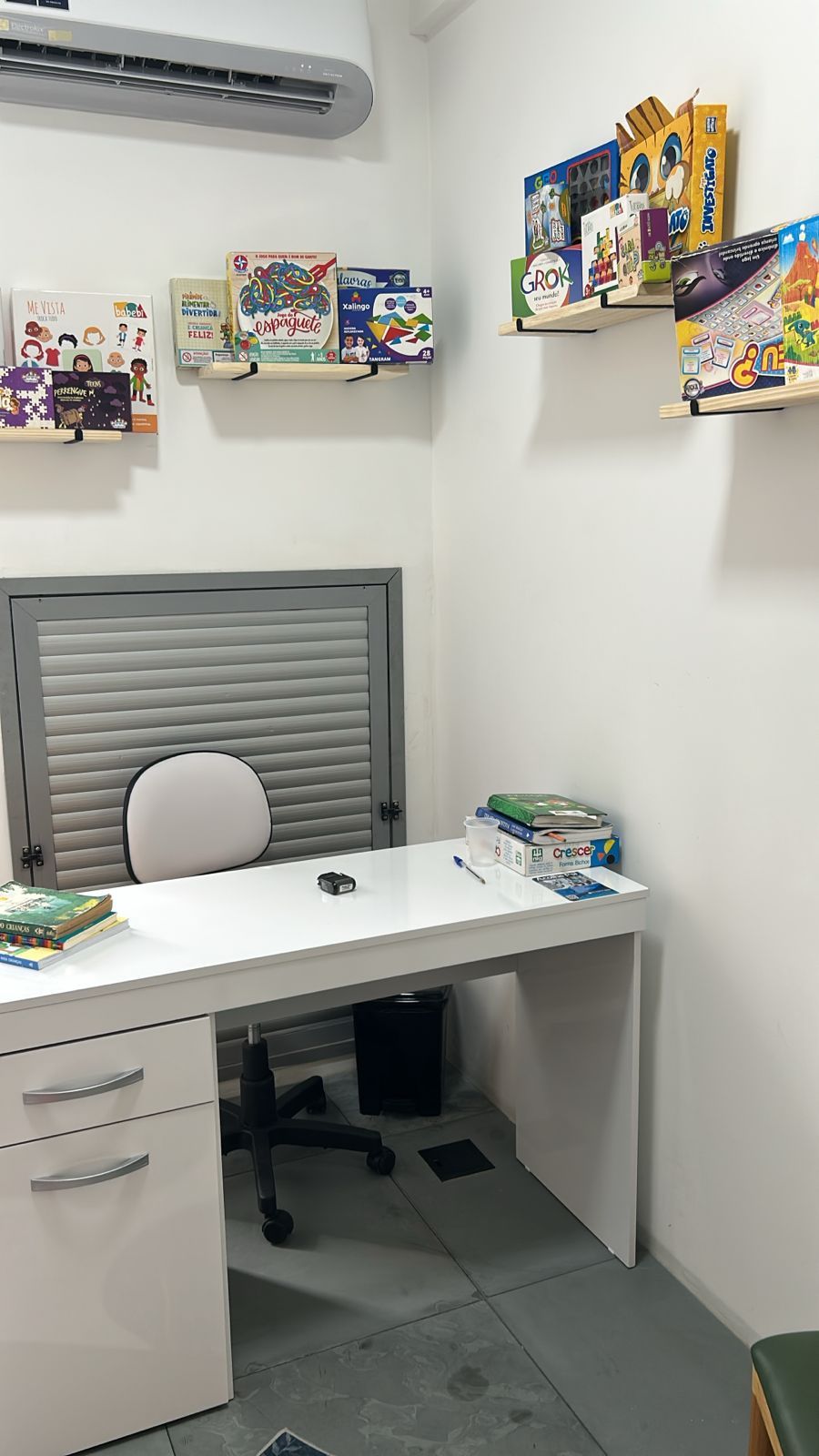 Ayrton Correa Fernandes De Carvalho-14