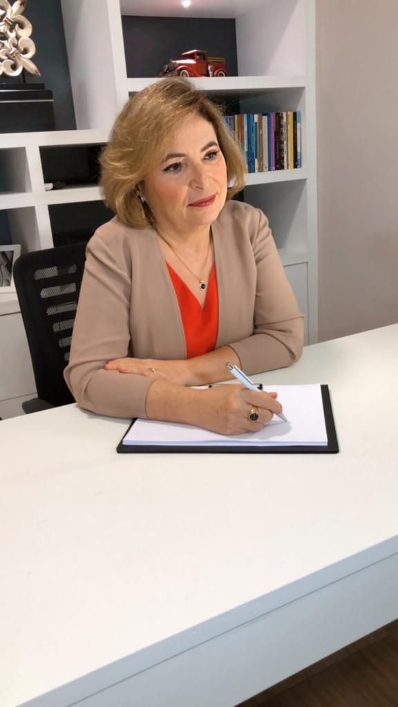 Regina Elizabeth Teixeira Barreto De Azevedo-10