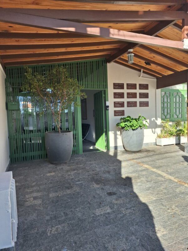 Cinara Boschini Vazoller Leite Carlomagno-1