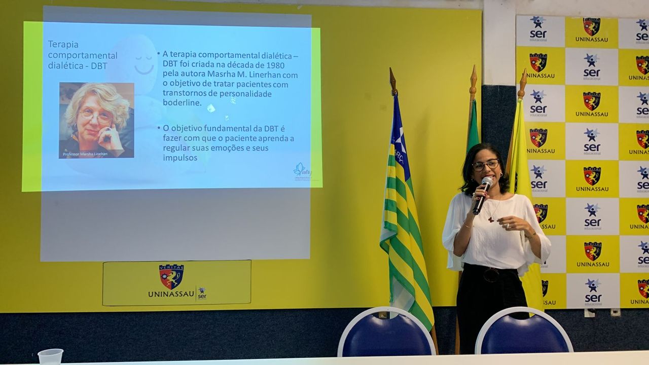 Cristiany Beatriz Da Silva Gameiro-5