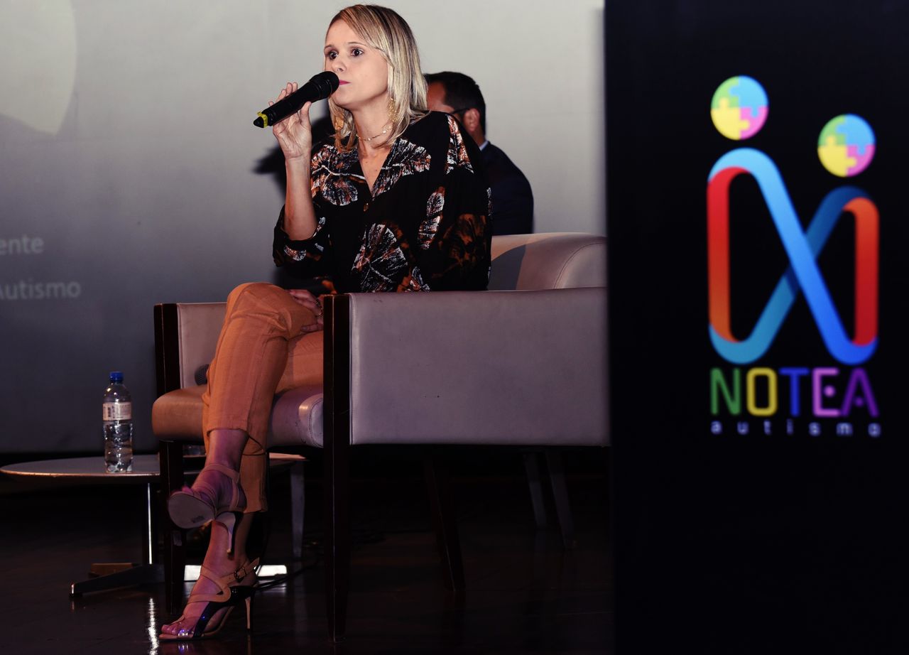 Adriana Henrique De Oliveira-26