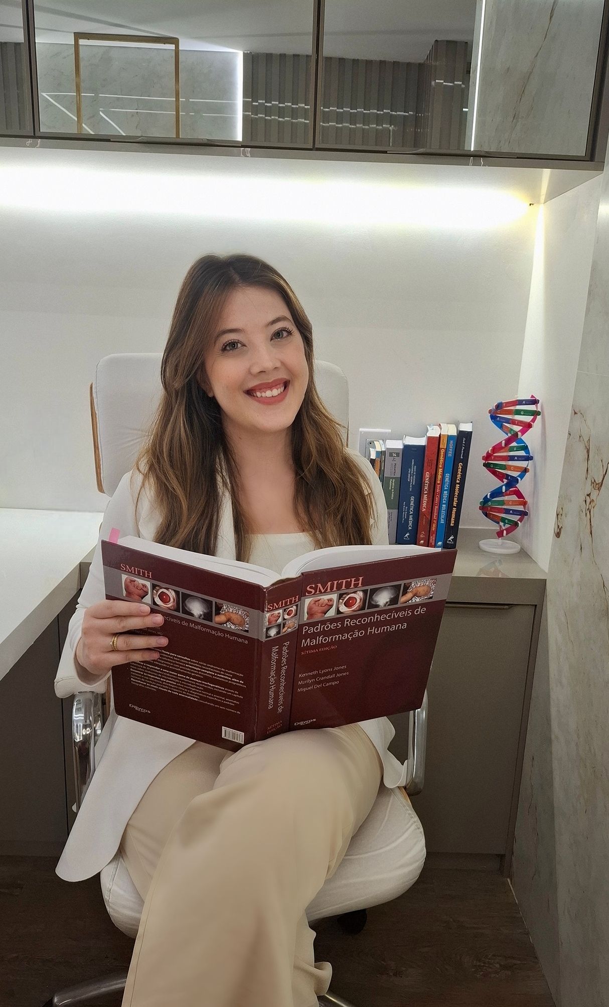 Karolyne Michele Moura Raftopoulos-1