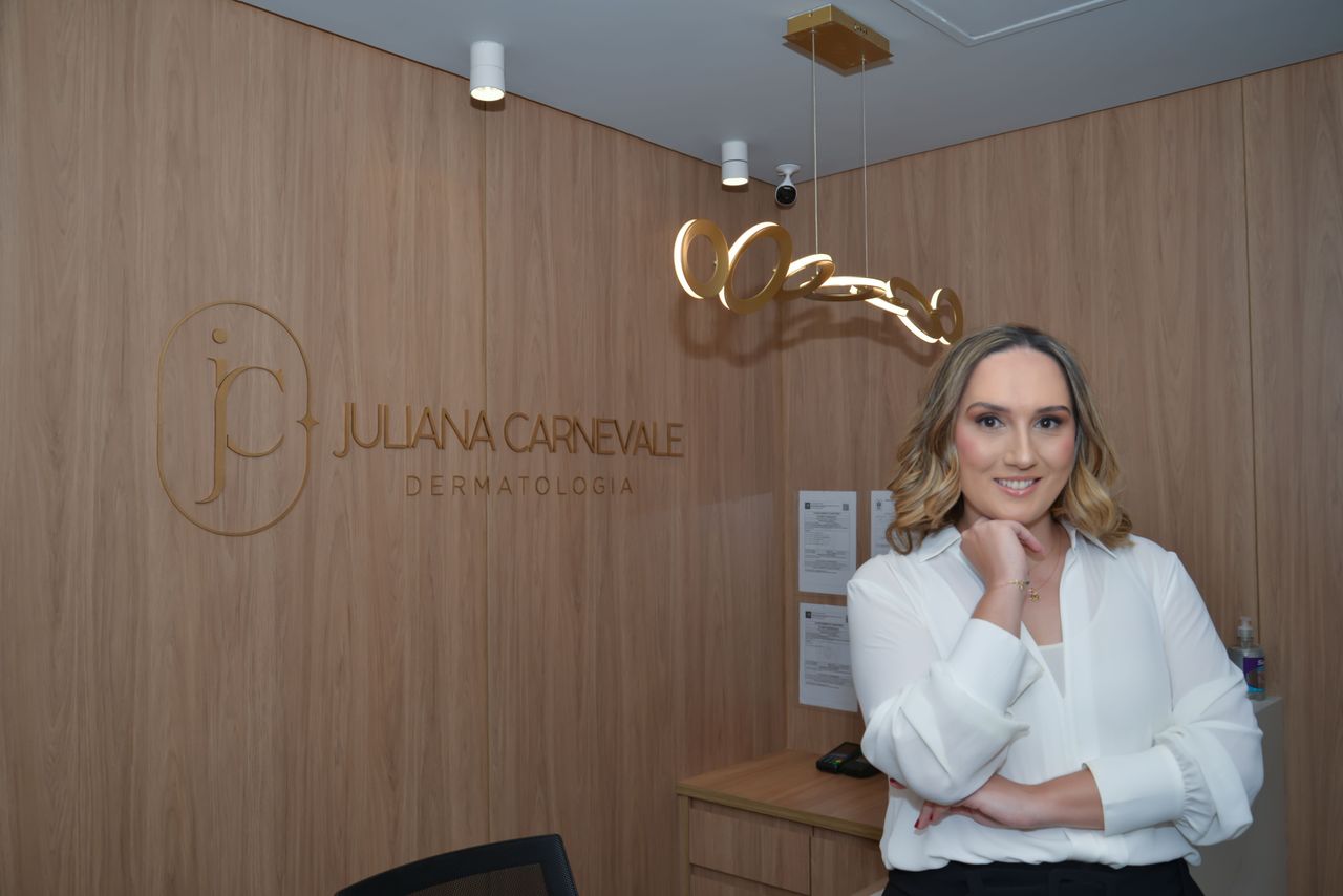 Juliana Carnevale Pina-11